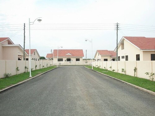 Communauté sécurisée 24/7 - Luxueuse villa de vacances de 5 chambres - Tema