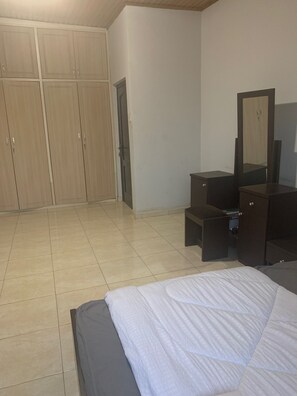 5 bedrooms, WiFi