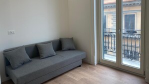 Unclassified image, 2 of 34, button - Piazza Florio Rooms (Palermo)