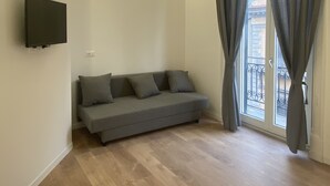 Unclassified image, 4 of 34, button - Piazza Florio Rooms (Palermo)