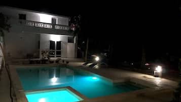 Piscine couverte