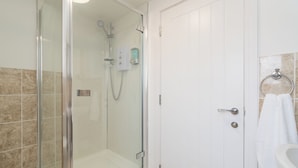 Unclassified image, 2 of 15, button - London Street, Andover, Hampshire, SP102NU, United Kingdom (Andover)
