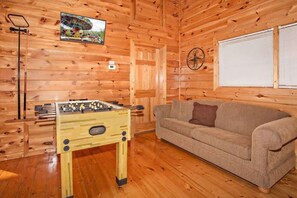 Smart TV, fireplace, DVD player, table football