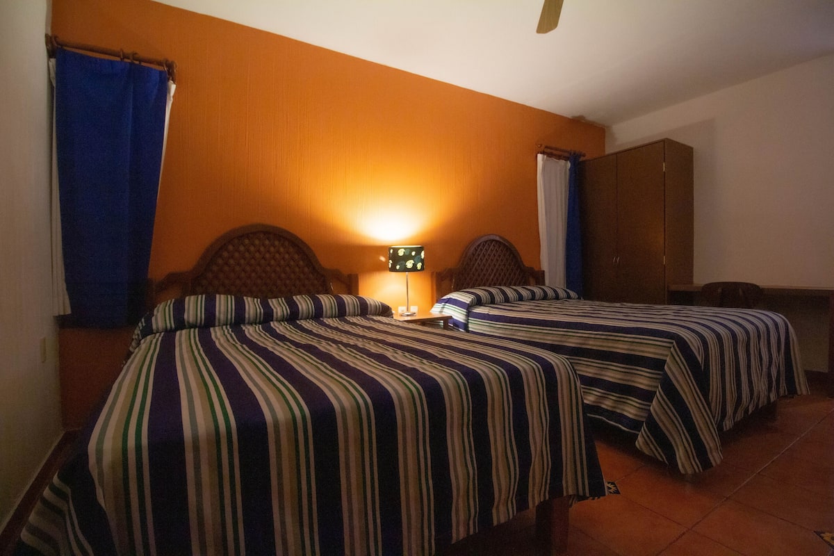 Double Room | 1 bedroom, iron/ironing board, free WiFi, bed sheets
