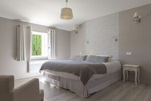 Double Room (Berenice) | View from room - Le Mas des Alexandrins (Uzès)