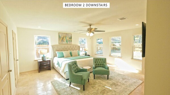 6 bedrooms, desk, iron/ironing board, free WiFi