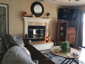 Smart TV, fireplace - Waterfront Condo! Great Location with an incredible view! Boat Slip Available! (Osage Beach)