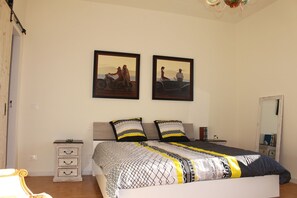 4 sovrum, skrivbord, resesäng och gratis wi-fi