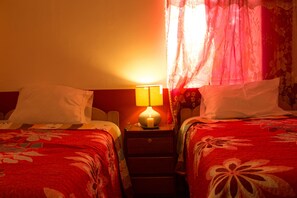 4 habitaciones, tabla de planchar con plancha y wifi 