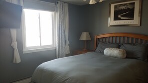 Room - North Beach, Quiet, Clean, Condo, Walk to Hampton Beach (Hampton)
