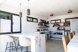 Fridge, microwave, oven, stovetop - Casa Arrecife| Tortuga 2: Jacuzzi + WiFi + Cozy (La Ventana)