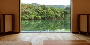 Habitación (Mclntosh) | Minibar, decoración personalizada y escritorio