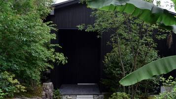 Minibar, individually decorated, desk, laptop workspace