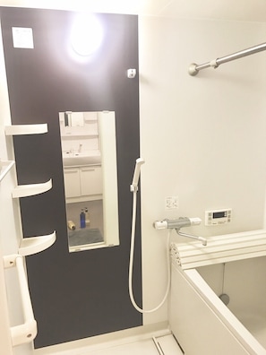 Private Vacation Home | Bathroom - Local Tenjin House (Fukuoka)