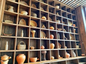 Lobby sitting area - Yunfan Hotel (Phnom Penh)