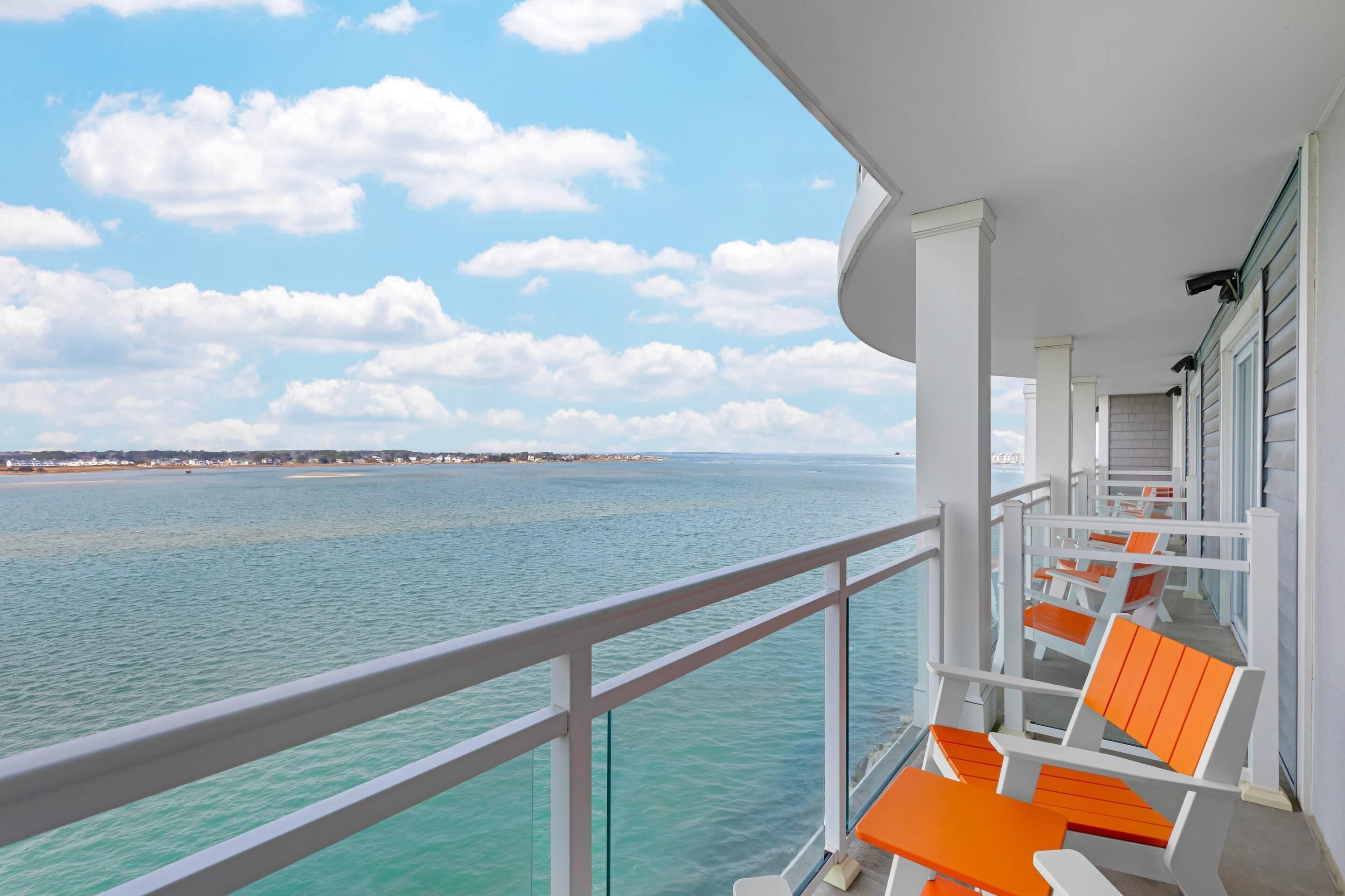 Standardrum - 1 kingsize-säng med bäddsoffa - icke-rökare (Top Floor) | Sängtillbehör av högsta kvalitet, skrivbord och arbetsyta för laptop