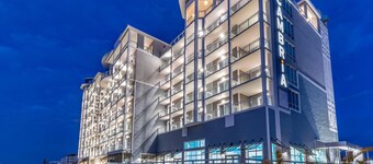 แคมเบรีย โรงแรมโอเชียนซิตี้ - บายฟรอนท์