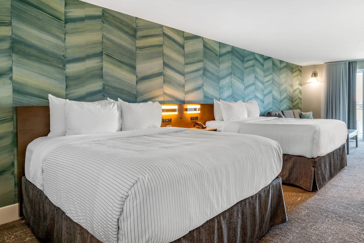 Standard Room, Multiple Beds, Non Smoking (Top Floor) | Premium bedding, desk, laptop workspace, blackout drapes