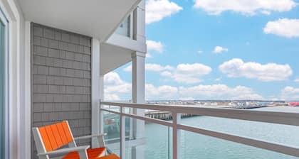 Cambria Hotel Ocean City - Bayfront