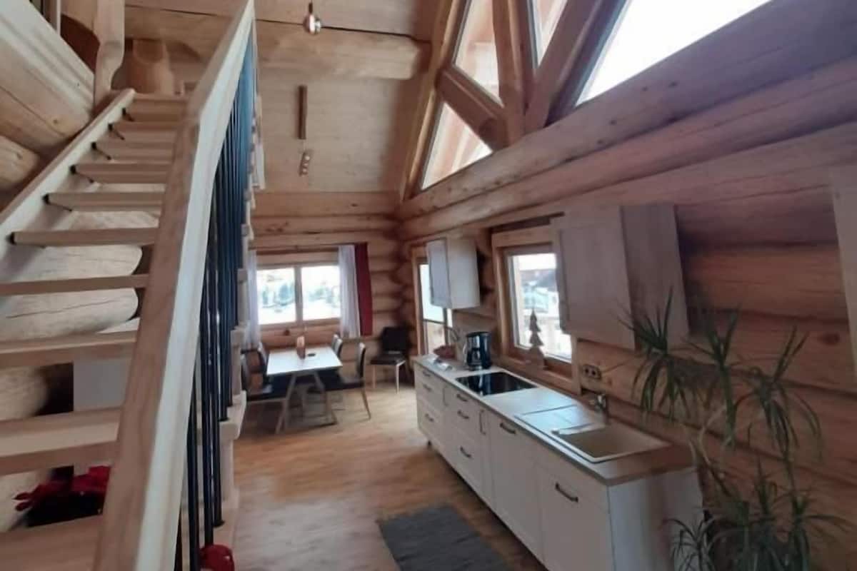 Superior-Apartment | Eigene Küche | Wasserkocher mit Kaffee-/Teezubehör, Kühlschrank, Ofen, Herdplatte