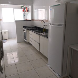 Micro-ondas, cafeteira/chaleira