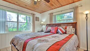 3 Schlafzimmer, Bügeleisen/Bügelbrett, Internetzugang, Bettwäsche