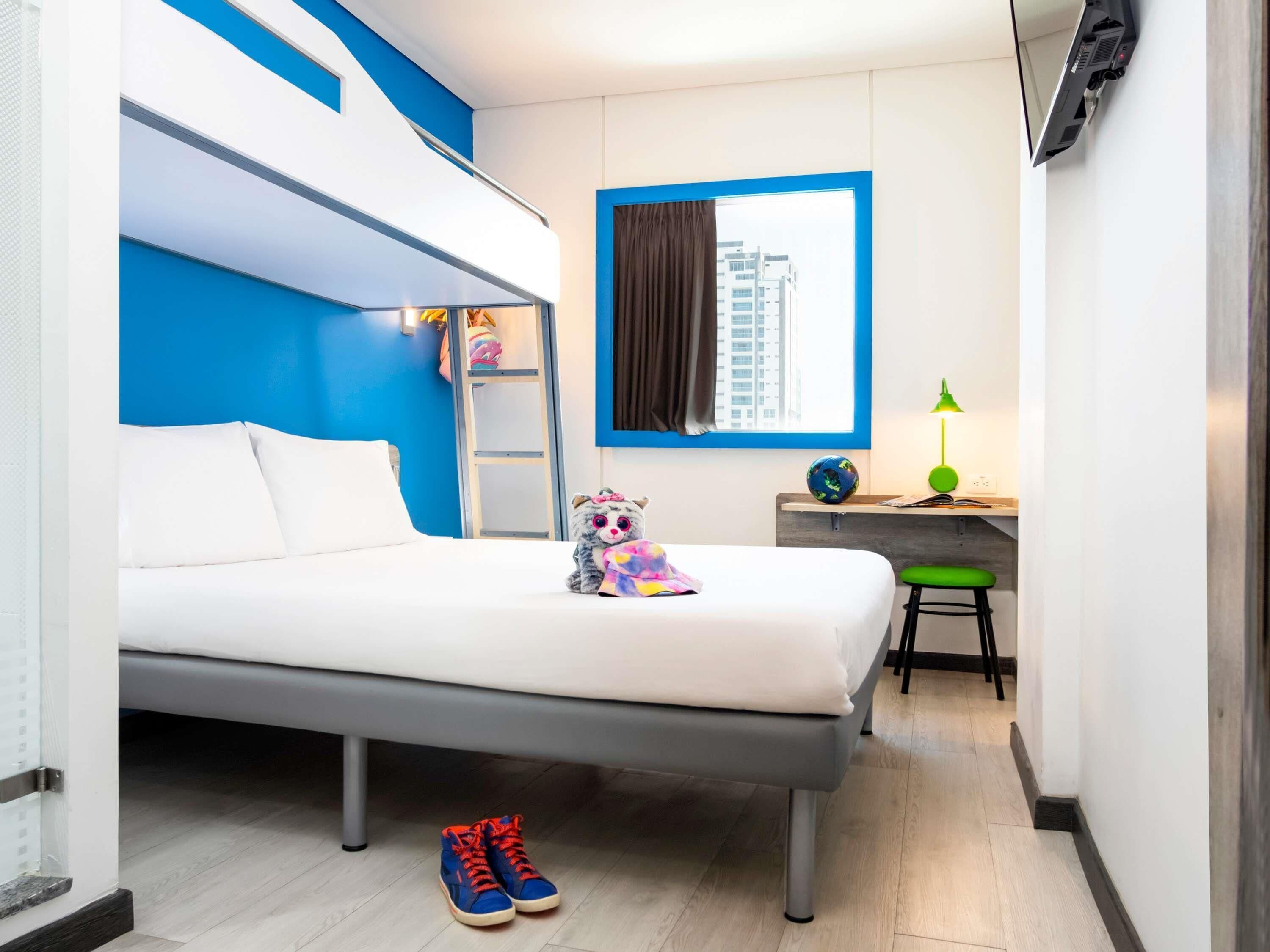 Room, Multiple Beds | Desk, free WiFi, bed sheets