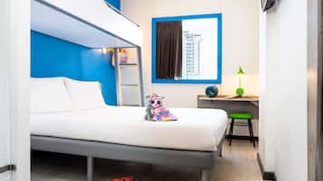 Room, Multiple Beds | Desk, free WiFi, bed sheets