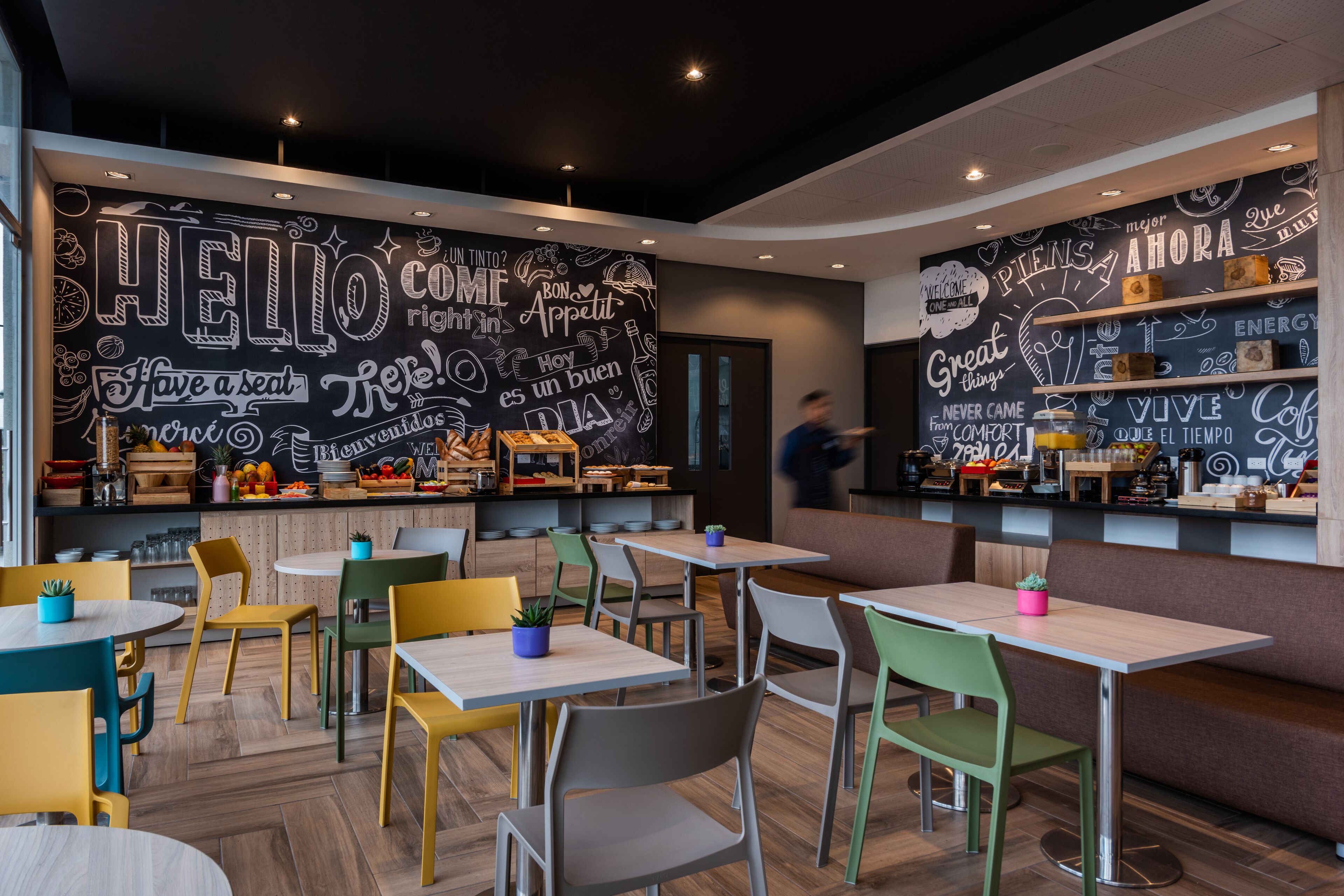 Café da manhã com buffet todos os dias mediante uma taxa