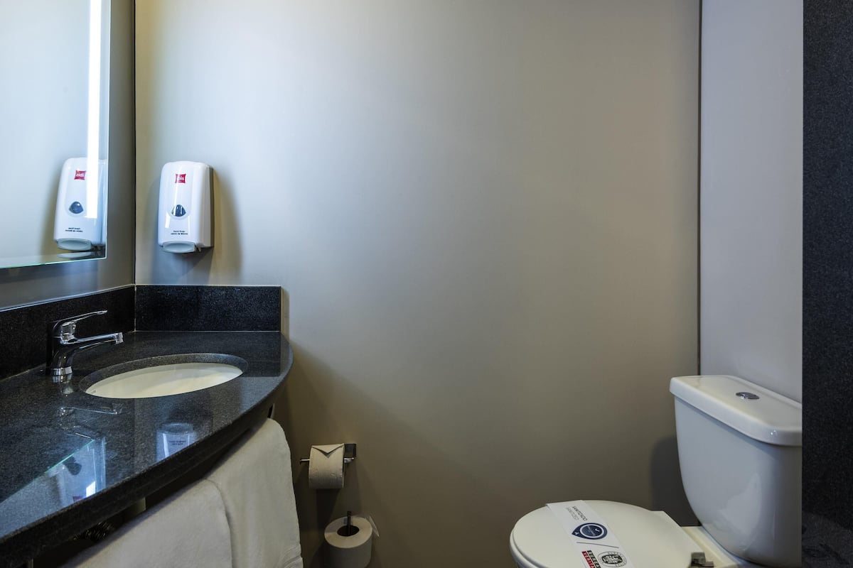 In-room safe, desk, laptop workspace, soundproofing