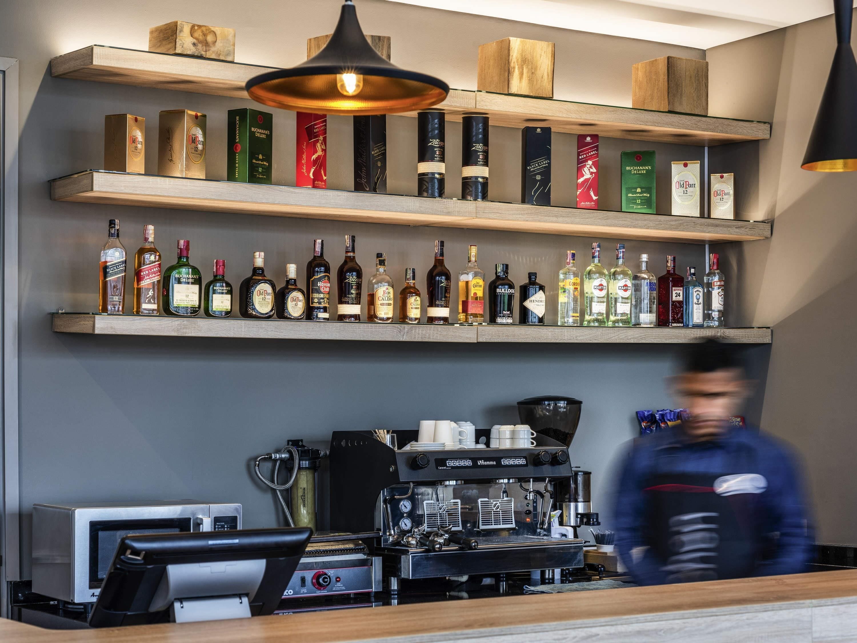 Bar (en la propiedad)