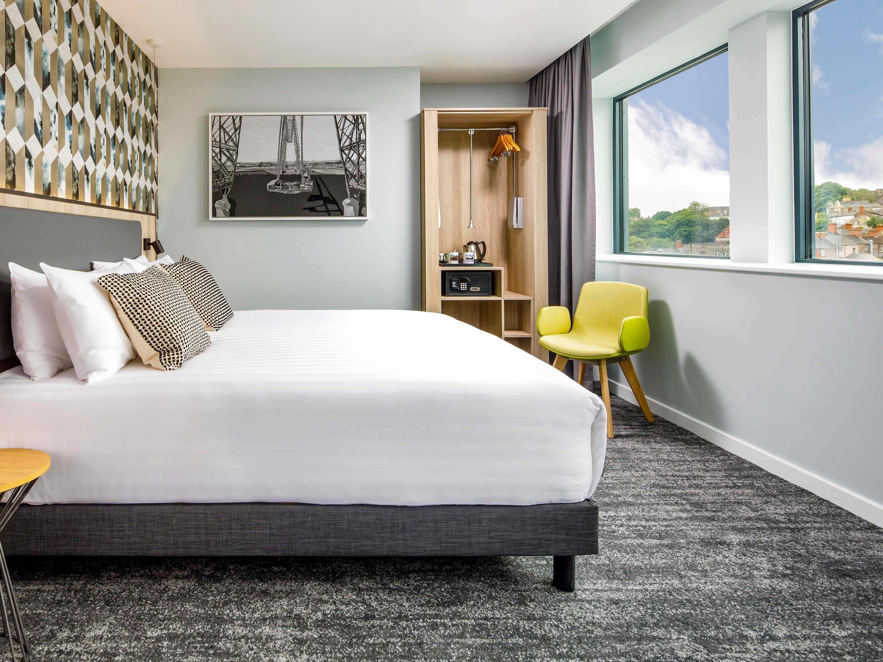 Rom – standard, 1 dobbeltseng, tilgjengelighetstilpasset | Sengetøy i egyptisk bomull og sengetøy av topp kvalitet