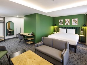 Desk, soundproofing, free WiFi - ibis Styles London Seven Kings (Ilford)