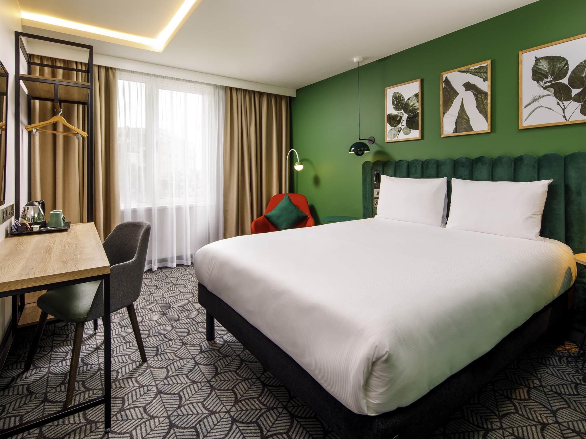 Standard Room, 1 Double Bed | Desk, soundproofing, free WiFi