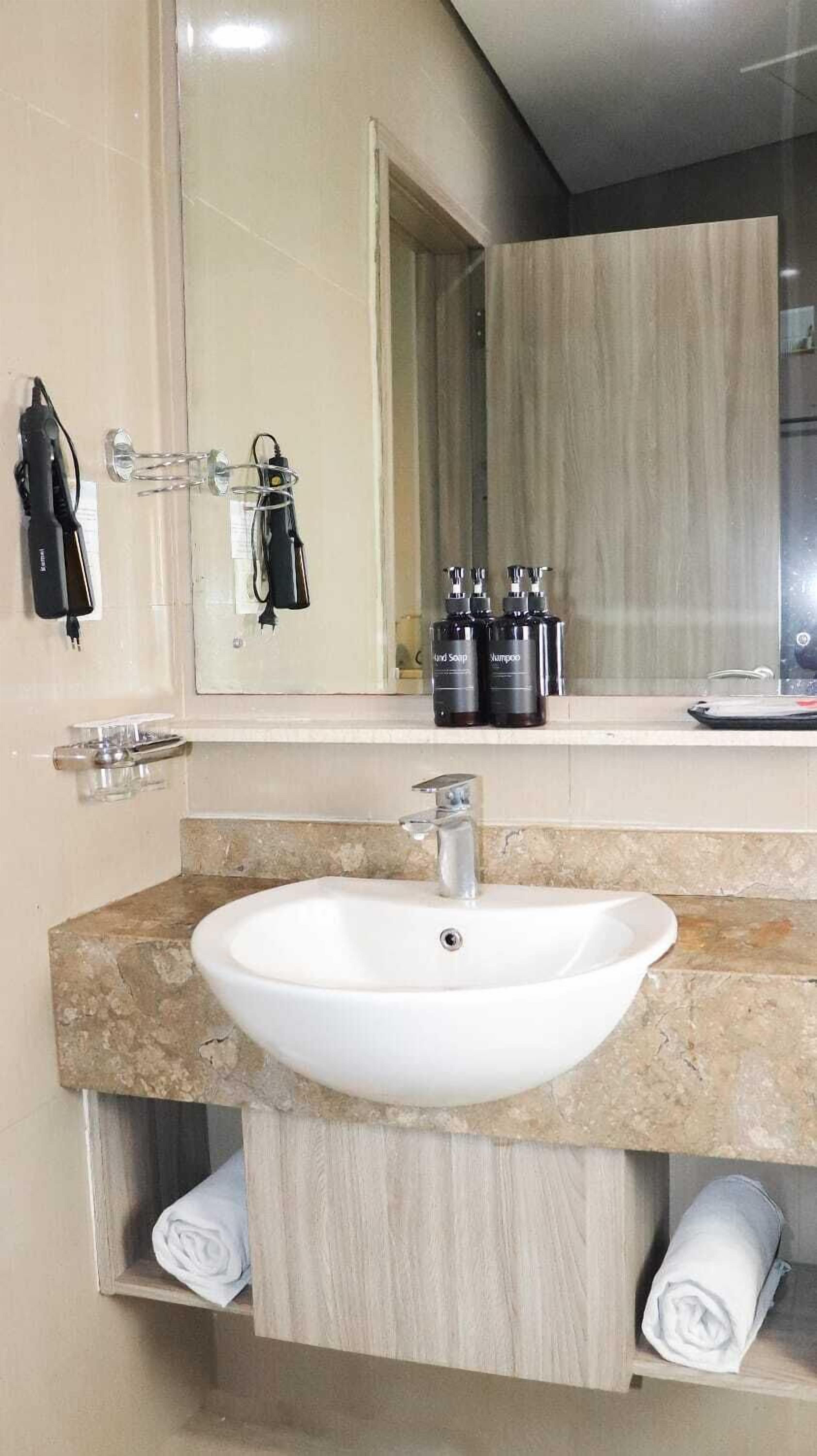 Photo - Pakons Prime Hotel