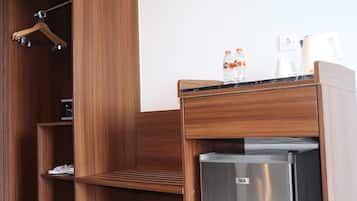1 bedroom, minibar, in-room safe, desk