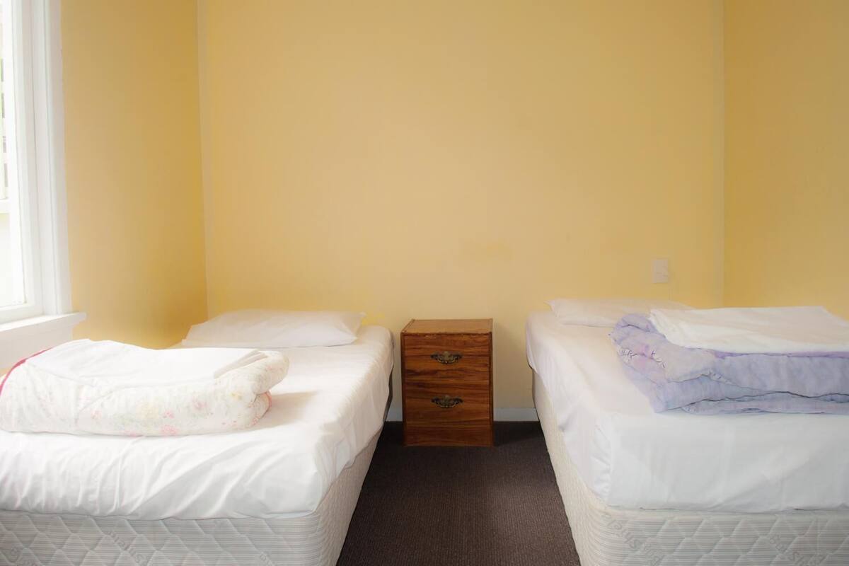 Kamar Twin | Setrika/meja setrika dan Wi-Fi gratis