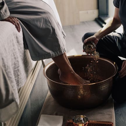 Couples treatment rooms, steam room, body treatments, hot stone massages