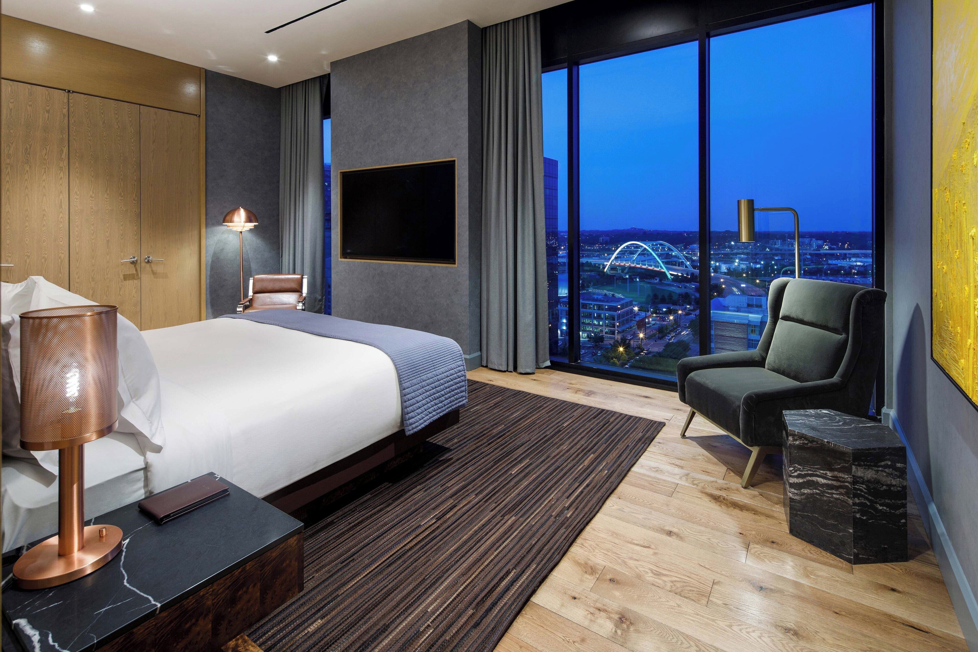 presidential suite, 1 king bed, city view, corner | city view