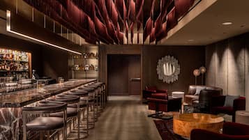 2 bars/lounges, rooftop bar, cocktail bar