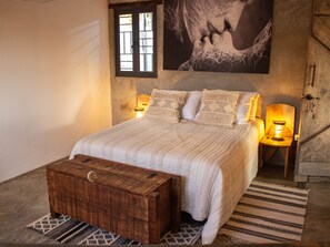 1 室のベッドルーム、WiFi