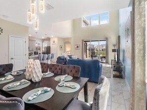Dining - Luxury 5 beds - Pool home-water view! (Kissimmee)