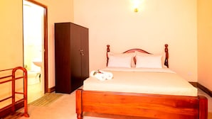 Deluxe Double Room - Nioka Holiday Bunglow (Labukele)