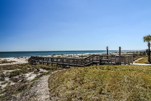 Tæt på stranden