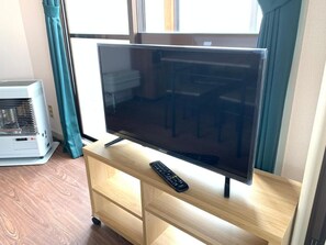 Apartment (201) | Television