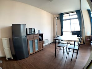 Apartment (201) | Living area | 32-inch flat-screen TV with digital channels, LCD TV, fireplace - Big Stone Tsukuda 201 (Aomori)