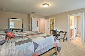 3 slaapkamers, een bureau, een strijkplank/strijkijzer, internet