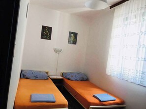2 bedrooms, free WiFi