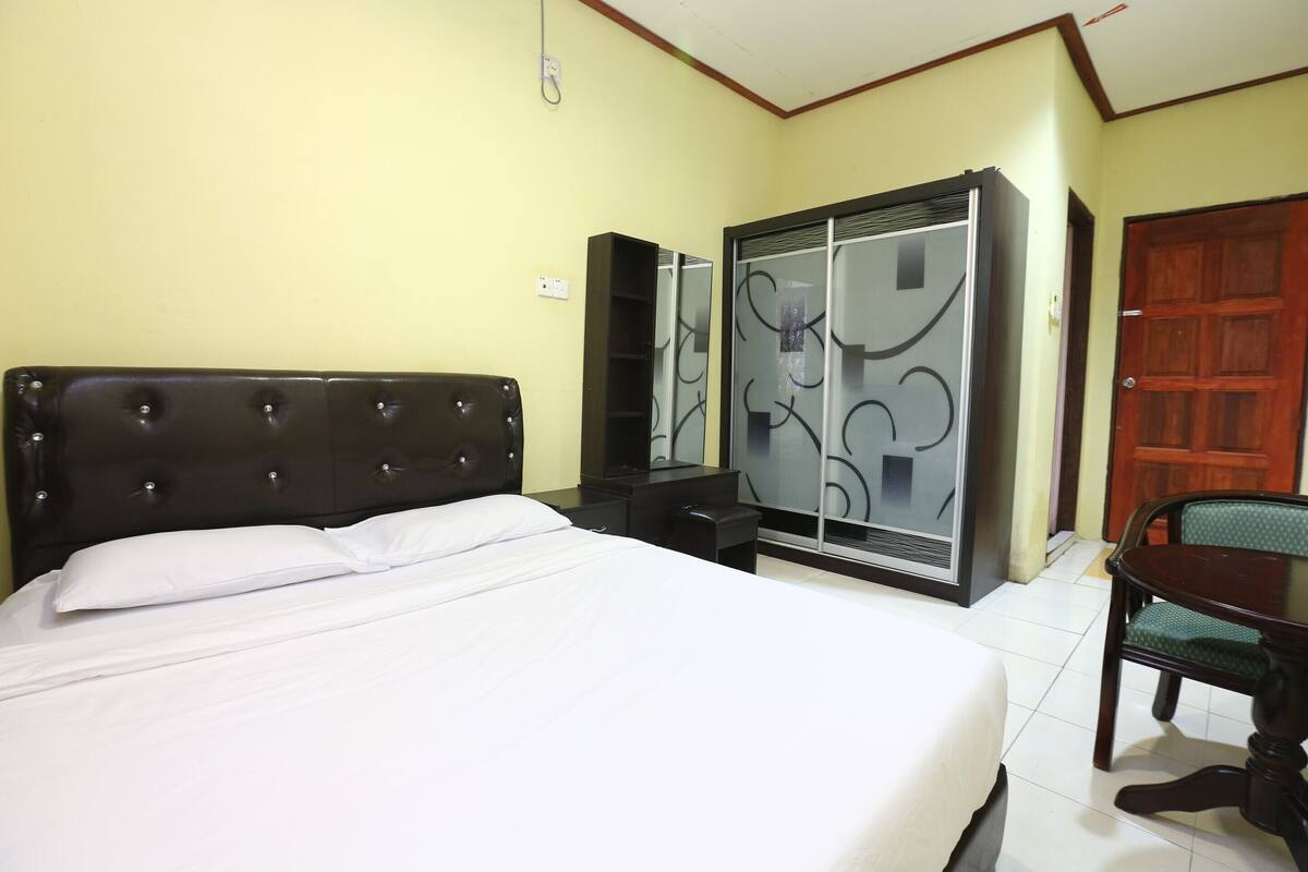 Chambre Double Deluxe | Bureau, Wi-Fi gratuit, draps fournis