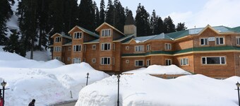 Kolahoi Green Heights Gulmarg